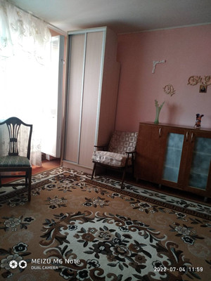 Продам однокомнатную (1-комн.) квартиру, Обская ул, 5, Симферополь г