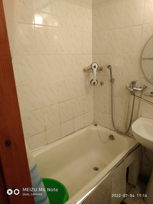 Продам однокомнатную (1-комн.) квартиру, Обская ул, 5, Симферополь г