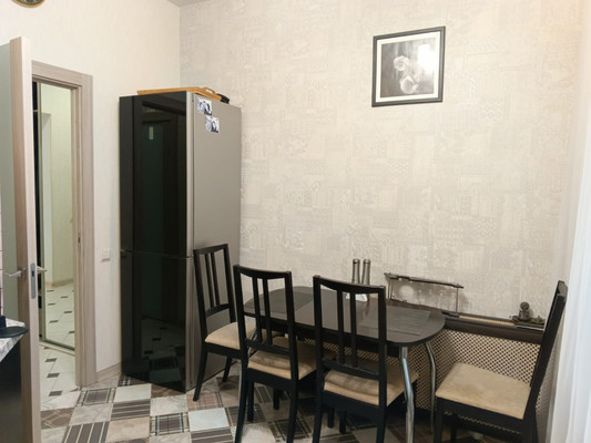 Продам двухкомнатную (2-комн.) квартиру, Каширское ш, 7к1, Москва г