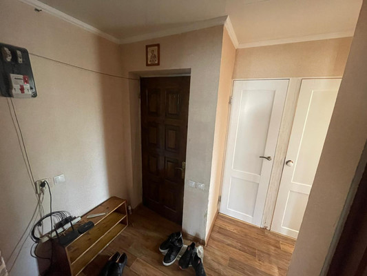 Продам трехкомнатную (3-комн.) квартиру, Краснодарская ул, 89А, Кропоткин г