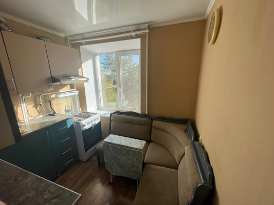 Продам трехкомнатную (3-комн.) квартиру, Краснодарская ул, 89А, Кропоткин г