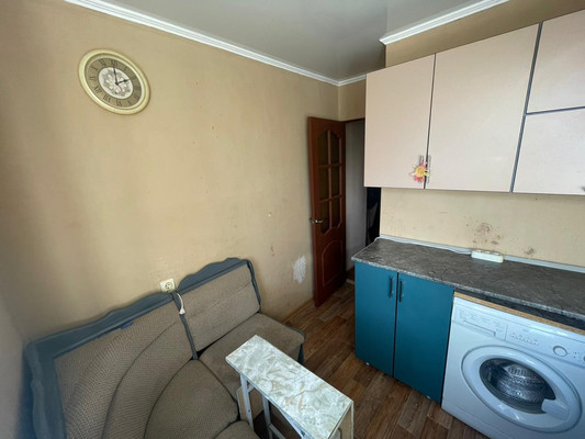 Продам трехкомнатную (3-комн.) квартиру, Краснодарская ул, 89А, Кропоткин г