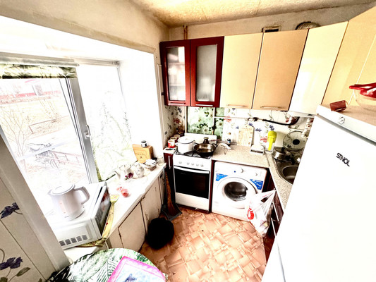 Продам трехкомнатную (3-комн.) квартиру, Одоевского ул, 27, Ишим г