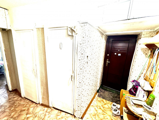 Продам трехкомнатную (3-комн.) квартиру, Одоевского ул, 27, Ишим г