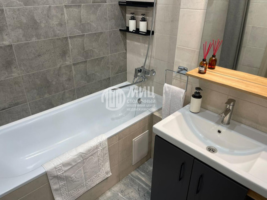 Продам однокомнатную (1-комн.) квартиру, Овражная ул, 47, Новоивановское рп