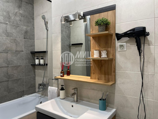 Продам однокомнатную (1-комн.) квартиру, Овражная ул, 47, Новоивановское рп