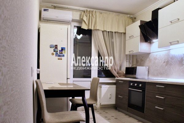 Сдам однокомнатную (1-комн.) квартиру, Воронцовский б-р, 17, Мурино п