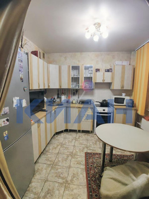 Продам трехкомнатную (3-комн.) квартиру, Водопьянова ул, 9, Красноярск г