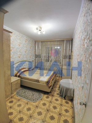 Продам трехкомнатную (3-комн.) квартиру, Водопьянова ул, 9, Красноярск г