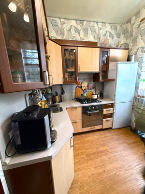 Продам трехкомнатную (3-комн.) квартиру, ВУГИ п, 9, Люберцы г