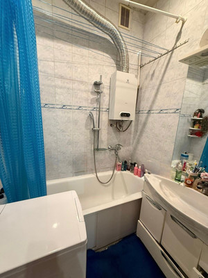 Продам трехкомнатную (3-комн.) квартиру, ВУГИ п, 9, Люберцы г