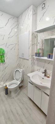 Продам однокомнатную (1-комн.) квартиру, Счастливая ул, 1, Усады с