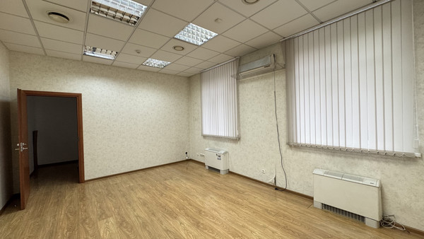 Сдам торговое помещение 220 м2, 3-я Владимирская ул, 8к1, Москва г