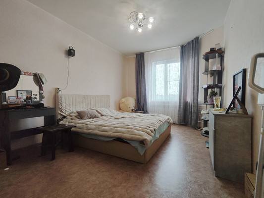 Продам двухкомнатную (2-комн.) квартиру, Рубиновая ул, 17, Отрадное п