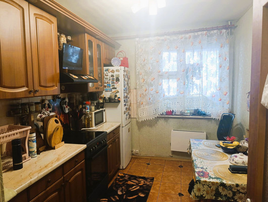 Продам трехкомнатную (3-комн.) квартиру, Столетова ул, 8, Москва г