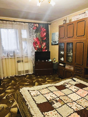 Продам трехкомнатную (3-комн.) квартиру, Столетова ул, 8, Москва г