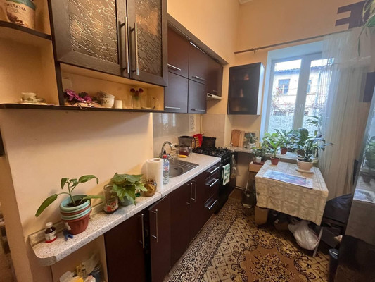 Продам однокомнатную (1-комн.) квартиру, Ефремова ул, 16к2, Симферополь г