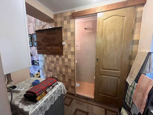 Продам однокомнатную (1-комн.) квартиру, Ефремова ул, 16к2, Симферополь г