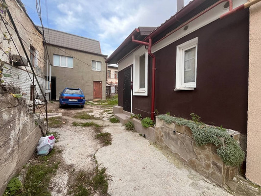 Продам однокомнатную (1-комн.) квартиру, Ефремова ул, 16к2, Симферополь г