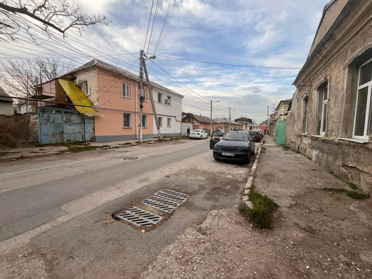 Продам однокомнатную (1-комн.) квартиру, Ефремова ул, 16к2, Симферополь г