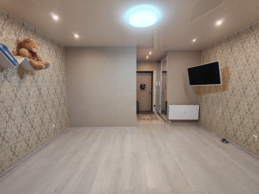 Продам однокомнатную (1-комн.) квартиру, Тентюковская ул, 304, Сыктывкар г