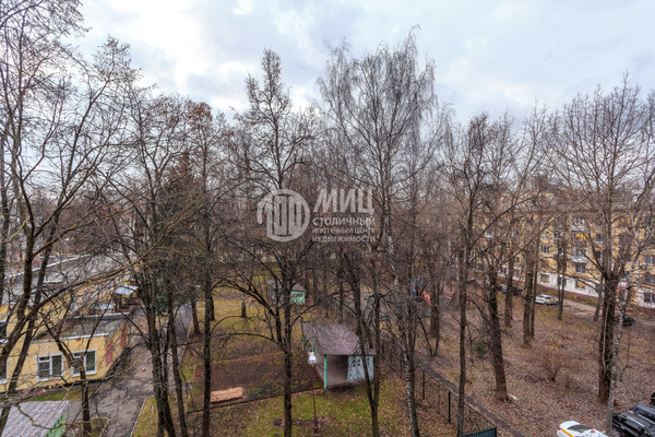 Продам двухкомнатную (2-комн.) квартиру, 13-я Парковая ул, 21, Москва г