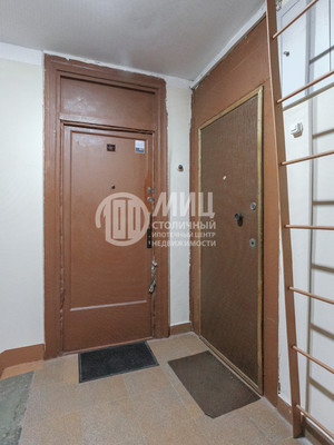 Продам двухкомнатную (2-комн.) квартиру, 13-я Парковая ул, 21, Москва г