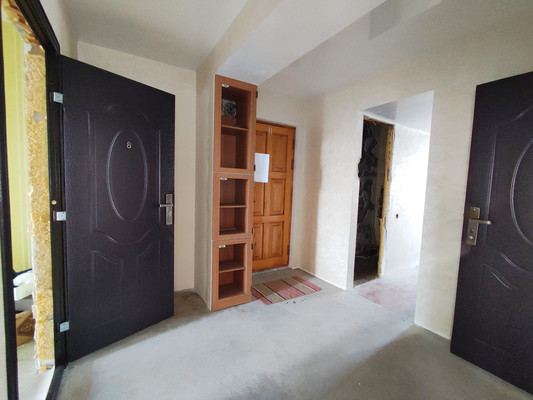 Продам трехкомнатную (3-комн.) квартиру, Марка Донского ул, 23, Симферополь г