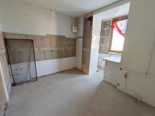 Продам трехкомнатную (3-комн.) квартиру, Марка Донского ул, 23, Симферополь г