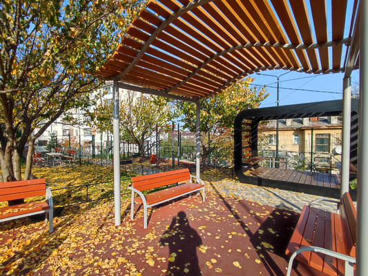 Продам трехкомнатную (3-комн.) квартиру, Марка Донского ул, 23, Симферополь г