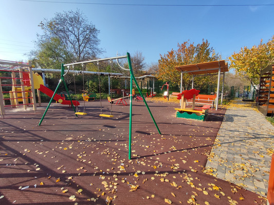 Продам трехкомнатную (3-комн.) квартиру, Марка Донского ул, 23, Симферополь г