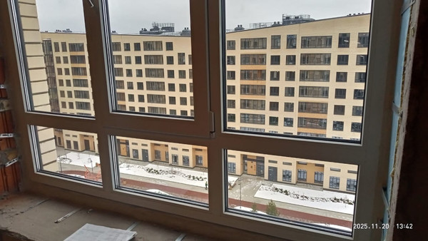 Продам двухкомнатную (2-комн.) , Парадная ул, 3, Новоселье гп