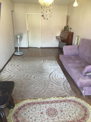 Продам двухкомнатную (2-комн.) квартиру, Агасиева ул, 23, Махачкала г