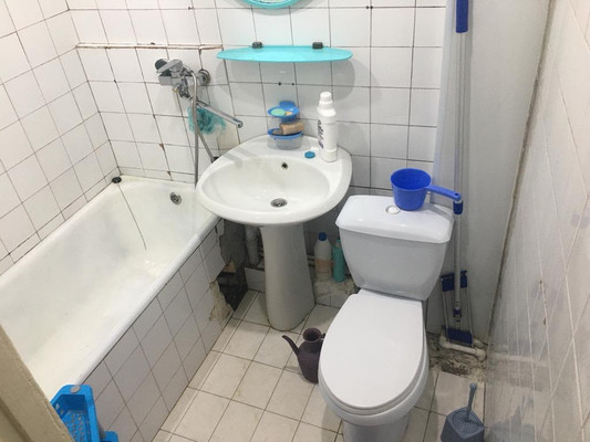 Продам двухкомнатную (2-комн.) квартиру, Агасиева ул, 23, Махачкала г