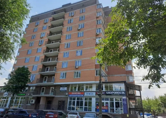 Продам двухкомнатную (2-комн.) квартиру, М.Горького ул, 111к1, Батайск г