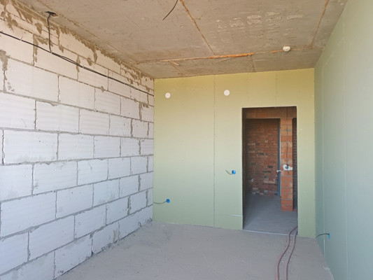 Продам двухкомнатную (2-комн.) квартиру, М.Горького ул, 111к1, Батайск г