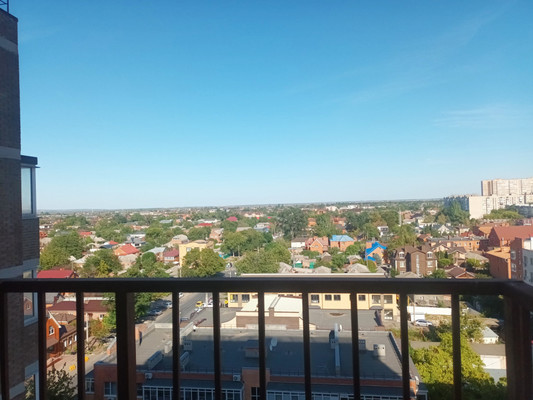 Продам двухкомнатную (2-комн.) квартиру, М.Горького ул, 111к1, Батайск г