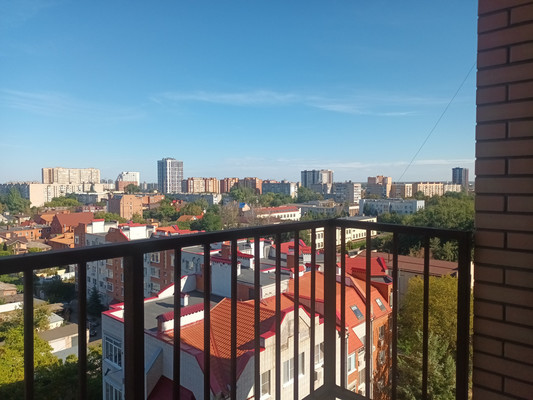 Продам двухкомнатную (2-комн.) квартиру, М.Горького ул, 111к1, Батайск г