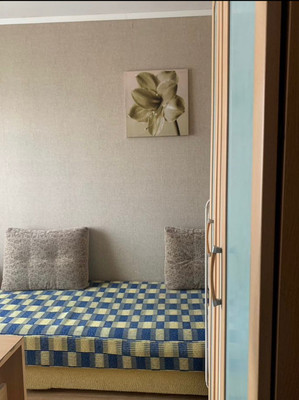 Продам многокомнатную квартиру, Садовая ул, 10, Ивангород г