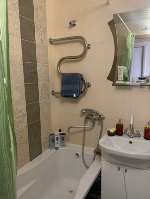 Продам многокомнатную квартиру, Садовая ул, 10, Ивангород г