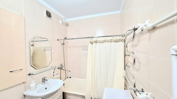 Продам однокомнатную (1-комн.) квартиру, Карла Маркса ул, 60, Ишим г