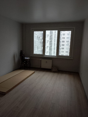 Продам однокомнатную (1-комн.) квартиру, 70 лет Победы б-р, 5, Отрадное п