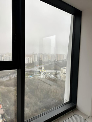 Продам трехкомнатную (3-комн.) квартиру, Озёрная ул, 1к2, Москва г