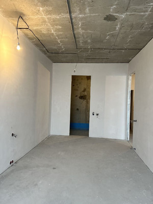 Продам трехкомнатную (3-комн.) квартиру, Озёрная ул, 1к2, Москва г