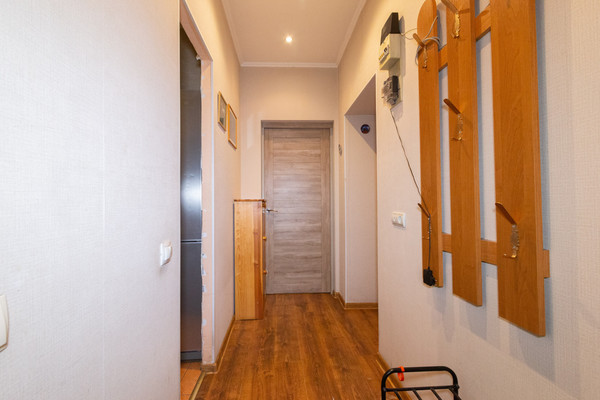 Продам двухкомнатную (2-комн.) квартиру, Товарный пер, 3, Калининград г