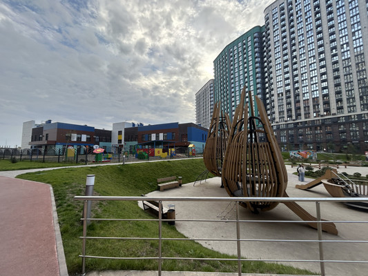 Продам многокомнатную квартиру, Бориса Слюсаря ул, 19, Ростов-на-Дону г