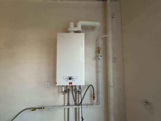 Продам многокомнатную квартиру, Бориса Слюсаря ул, 19, Ростов-на-Дону г