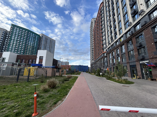 Продам многокомнатную квартиру, Бориса Слюсаря ул, 19, Ростов-на-Дону г