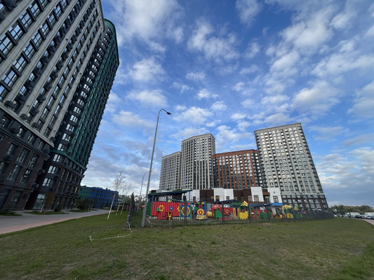 Продам многокомнатную квартиру, Бориса Слюсаря ул, 19, Ростов-на-Дону г