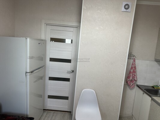 Продам однокомнатную (1-комн.) квартиру, Литовский б-р, 13/12, Москва г